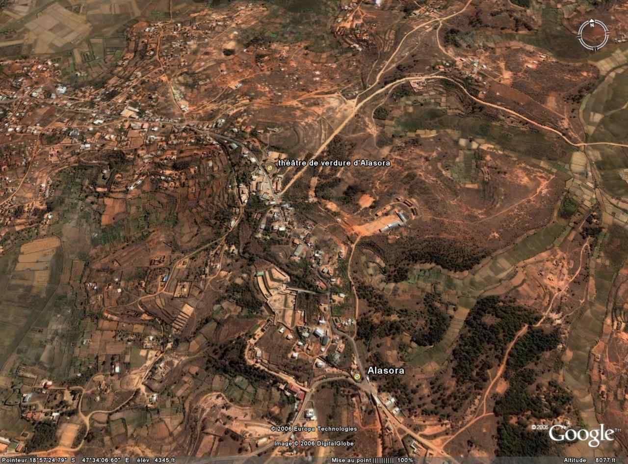 vue aérienne d'Alasora Royaume d'Andriamanelo et terre des Velondraiamandreny