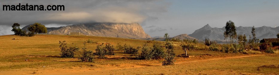 Massif Sambaina , Ambatomalaza