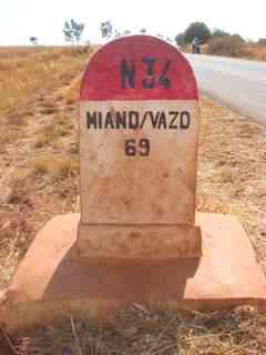 borne kilométrique RN 34 de Antsirabe vers Miandrivazo