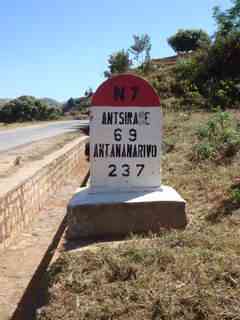 borne kilométrique RN 7 vers Antananarivo Antsirabe