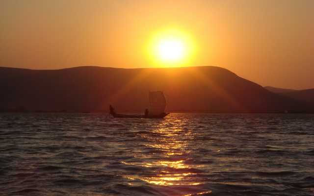 coucher de soleil sur la Tsiribihina