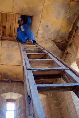 escalier donnant accés au clocher