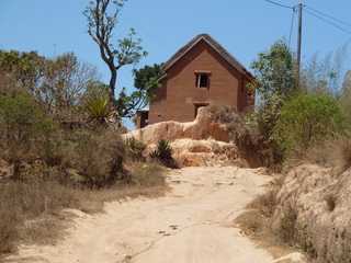 entrée Ouest du village Ambohidava