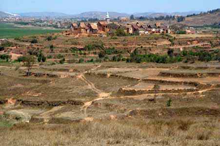 village d'Ambohimiadana au sud de Anosimanjaka 