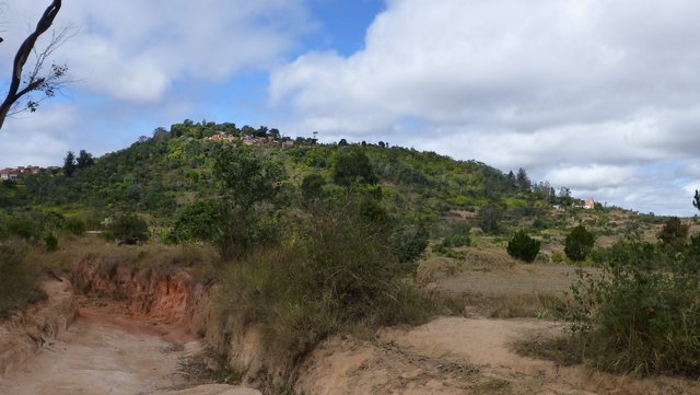 Ambohimanga et l église d' Andakana