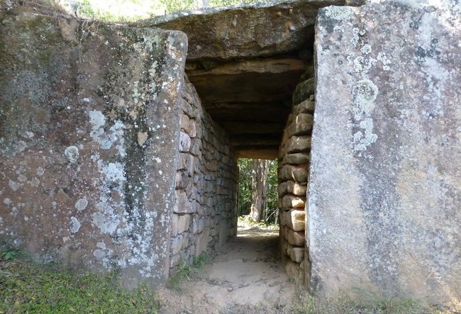 Ambohimanga porte sud Vavahady Ampitsaharana