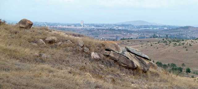 du sommet de MANANTSOA la tour d' Ivato