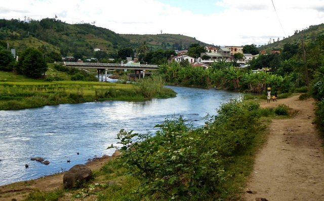 pont enjambant la Lily