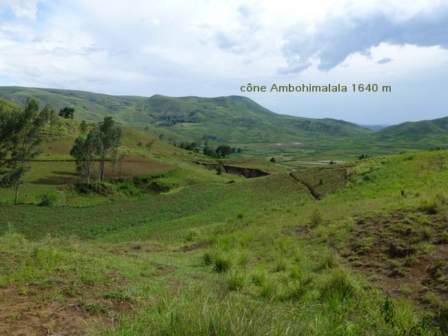 cône Ambohimalala 1640 m