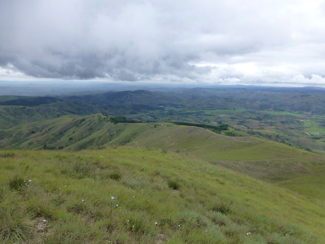 crête face Ouest Ambohimiangara